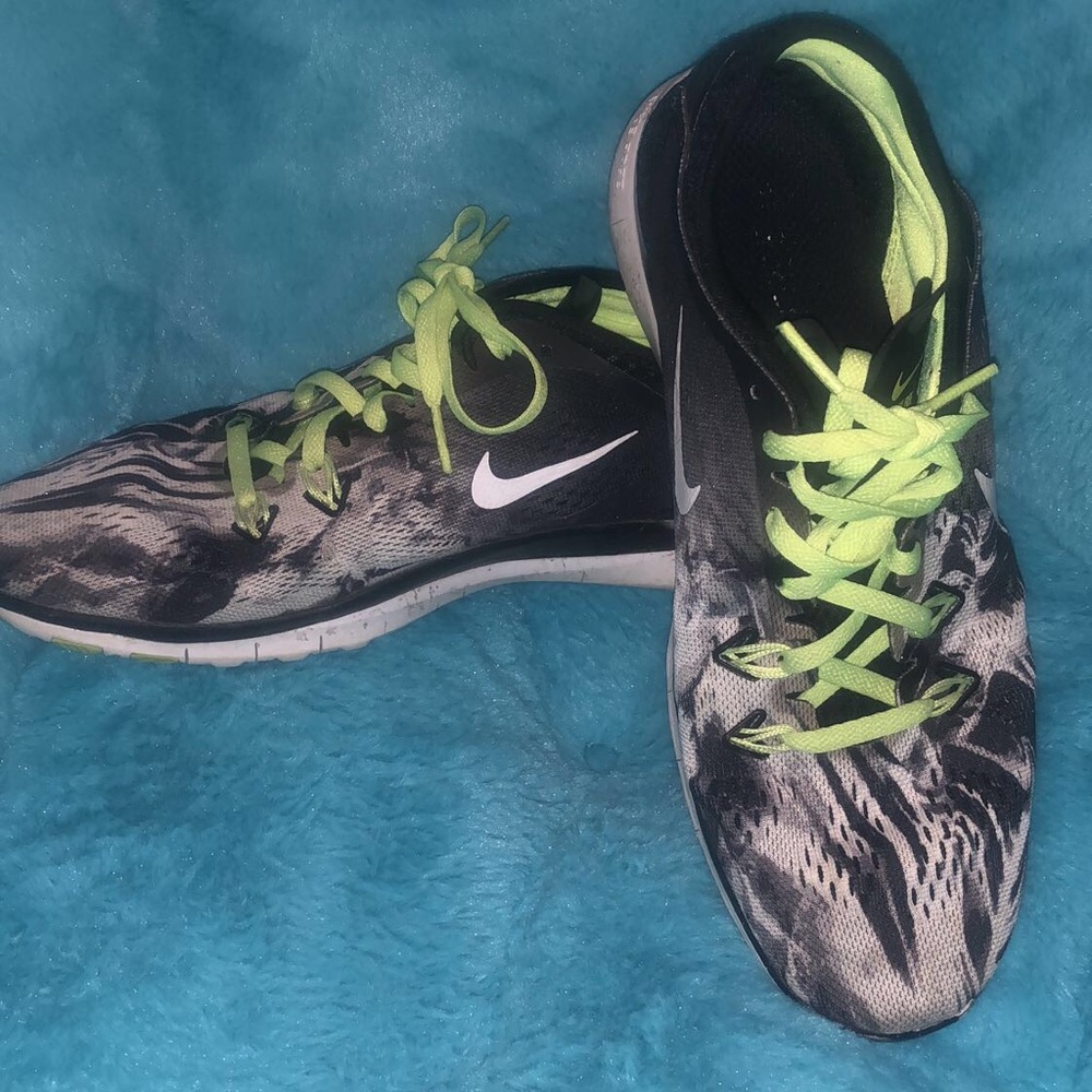 Women’s Nike Free Runs